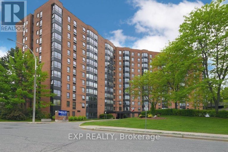 1013 - 80 Sandcastle Drive