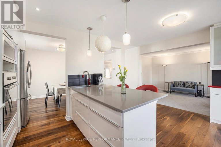 29524227/56-ipswich-terrace/morgans-grantsouth-march/ottawa/ontario/K2K2R3_8