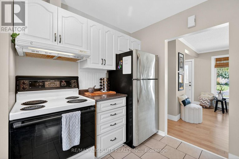 29104239/2186-tawney-road/hawthorne-meadows/ottawa/ontario/K1G1C5_16