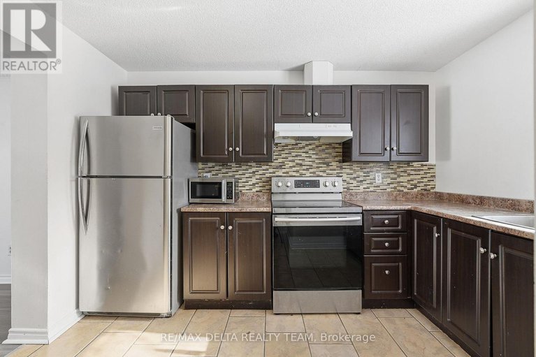 29339118/7877-jeanne-darc-boulevard-n/orleans-wood/ottawa/ontario/K1C2J1_6