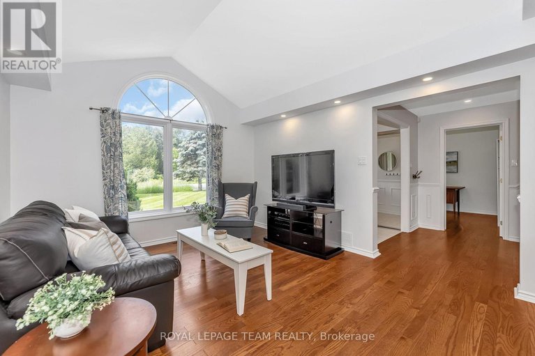 28507546/1536-sherruby-way/rural-kanata-central/ottawa/ontario/K2W1A9_10