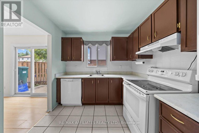 28695560/3192-bannon-way/blossom-parkkemp-parkfindlay-creek/ottawa/ontario/K1T1T3_14