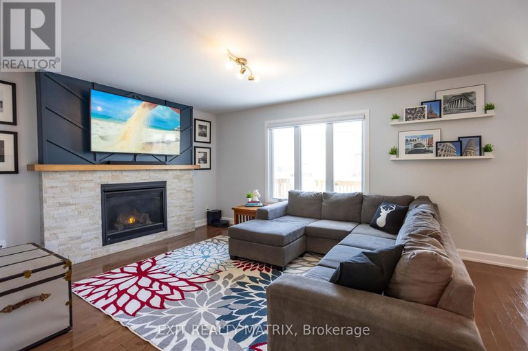 29378687/273-central-park-boulevard/village-of-russell/russell/ontario/K4R0E9_7