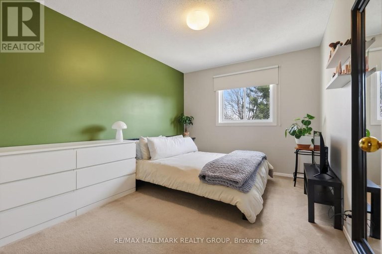 29649861/79-dossetter-way/hunt-club-park/ottawa/ontario/K1G4S7_25