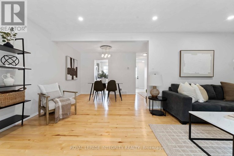 29513089/19-1585-heron-road/urbandale-acres/ottawa/ontario/K1V9V1_4