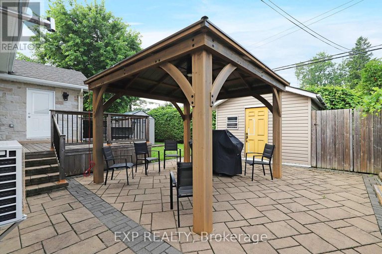 28625166/1382-fisher-avenue/city-viewskylinefisher-heightsparkwood-hills/ottawa/ontario/K2C1X1_35