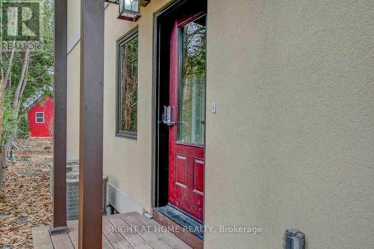 28184853/1271-field-street/bel-air-park/ottawa/ontario/K2C2P9_31