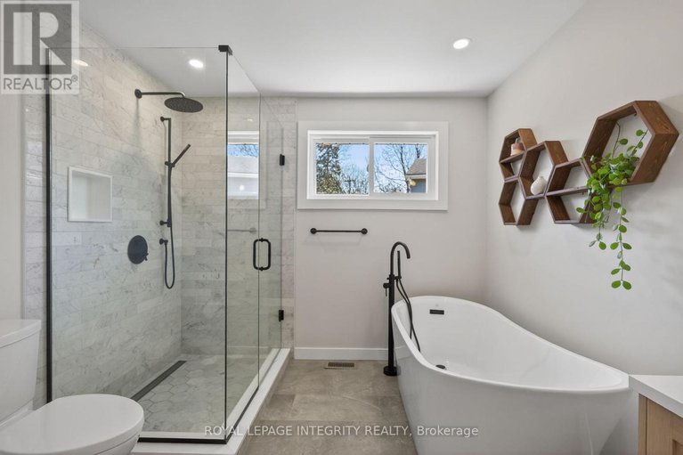 29673886/1145-greyrock-crescent/copeland-park/ottawa/ontario/K2C2A3_32