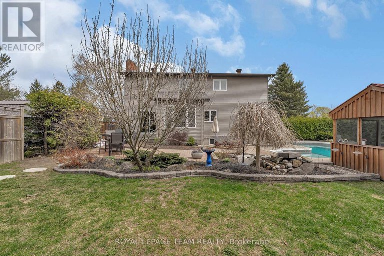28266949/129-ridgeview-drive/carp/ottawa/ontario/K0A1L0_40