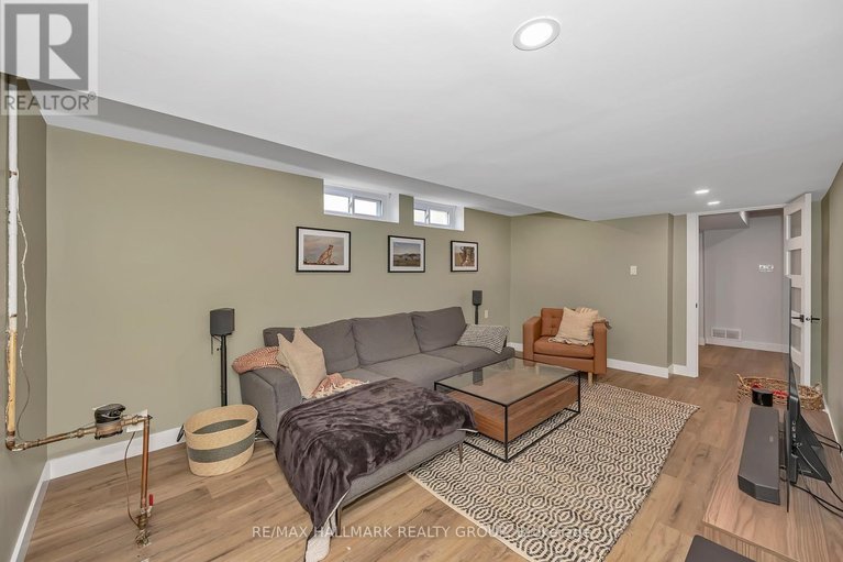 29586664/1059-avignon-court/orleans-wood/ottawa/ontario/K1C2N4_35