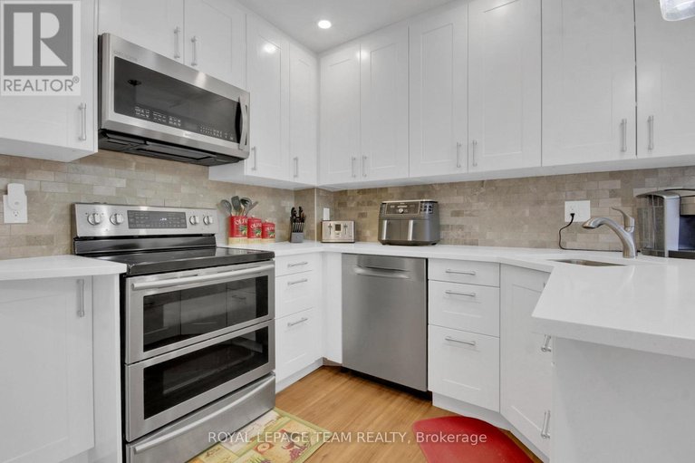 29645242/d-30-black-forest-lane/arbeatha-park/ottawa/ontario/K2H5C8_20