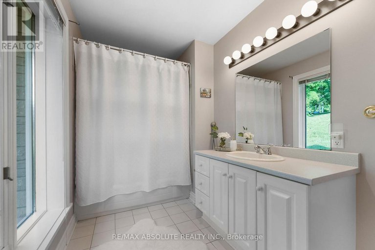 28810796/1724-river-road/mcnabbraeside-twps/mcnabbraeside/ontario/K0A1G0_25