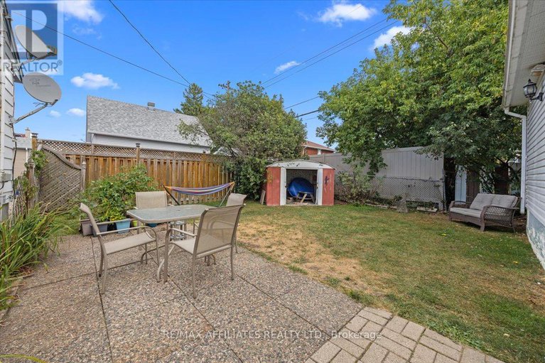 28777178/1490-laperriere-avenue/carlington/ottawa/ontario/K1Z7S9_29