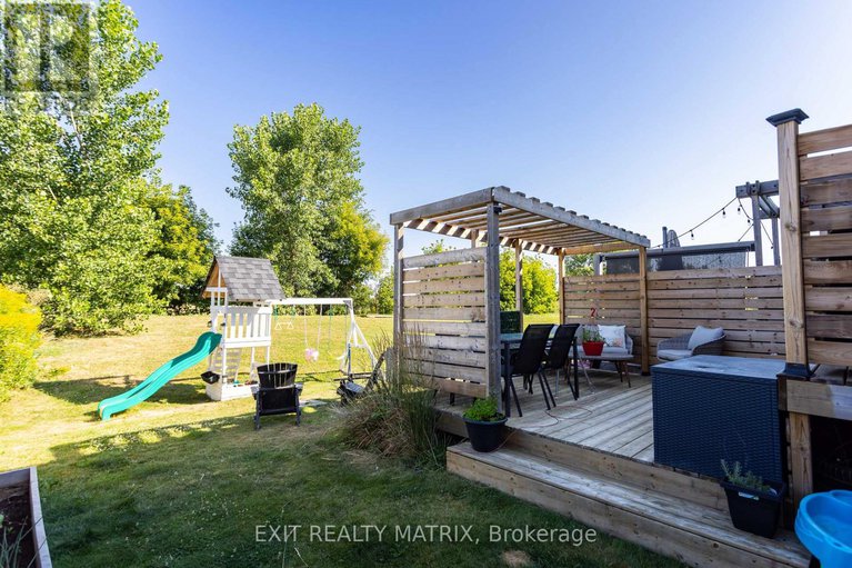 28972712/275-belfort-street-s/embrun/russell/ontario/K0A1W0_21