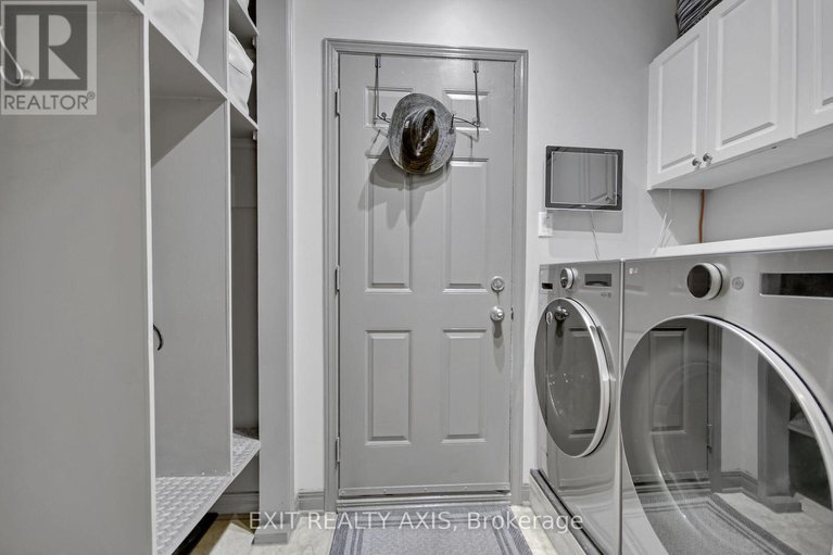 28610864/155-longshire-circle/longfields/ottawa/ontario/K2J4L2_21