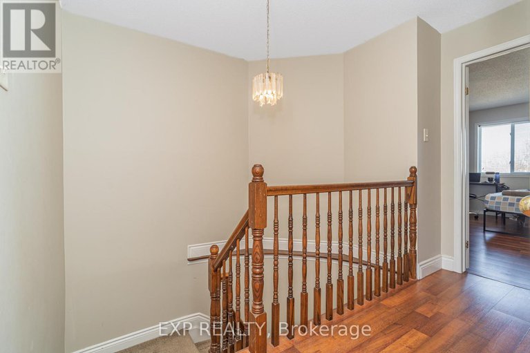 28560587/1089-ballantyne-drive/fallingbrookgardenway-south/ottawa/ontario/K4A4C6_9