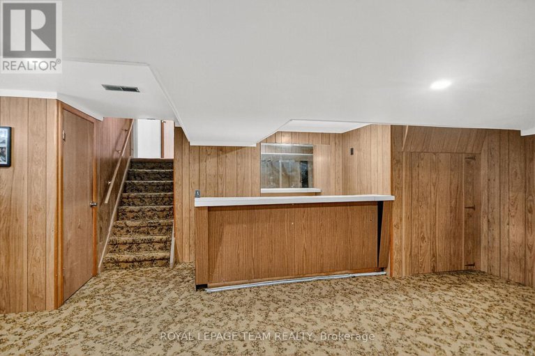 28961785/1900-southampton-court/braemar-park/ottawa/ontario/K2C0W3_30