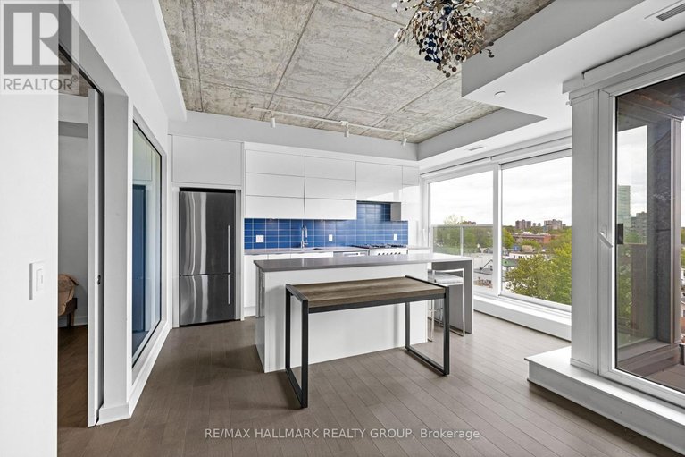 29641679/607-135-barrette-street/vanier/ottawa/ontario/K1L7Z9_7