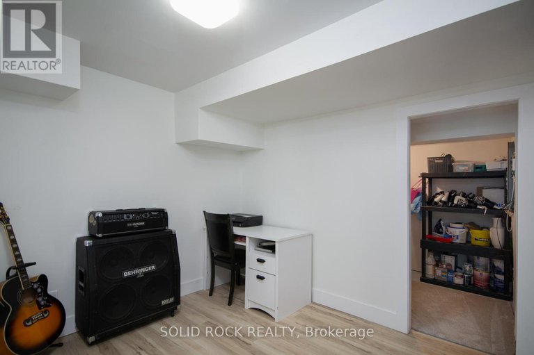 29244724/119-kincardine-drive/glencairnhazeldean/ottawa/ontario/K2V1B1_33