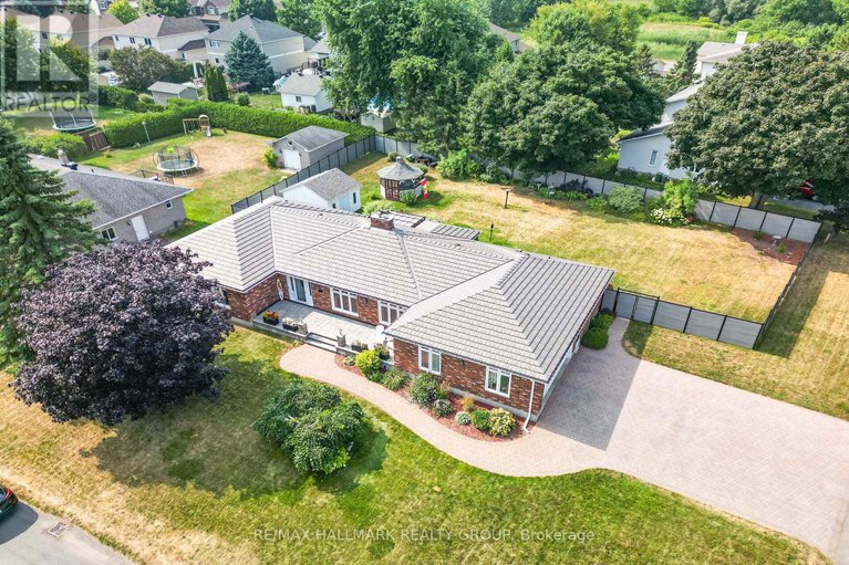 28746797/11-lamadeleine-boulevard/embrun/russell/ontario/K0A1W0_44