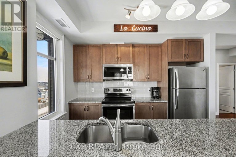 29640572/301-310-jatoba-private/emerald-meadowstrailwest/ottawa/ontario/K2V0E7_14