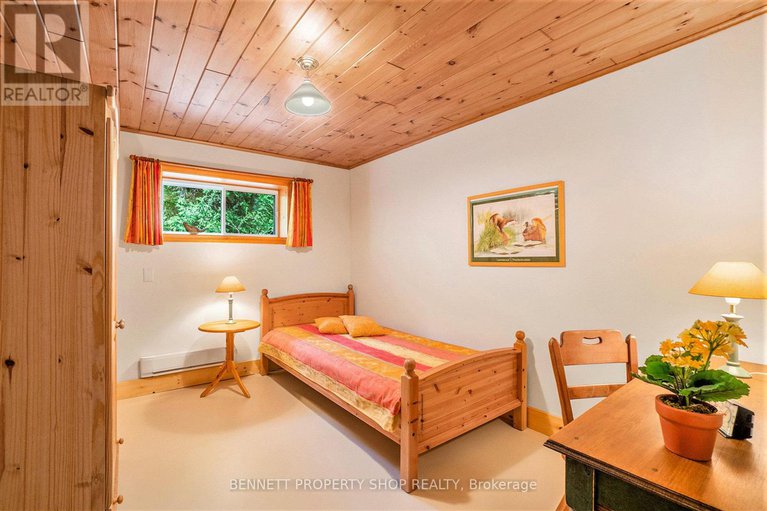 28440263/33-burton-lane/horton-twp/horton/ontario/K7V3Z8_16
