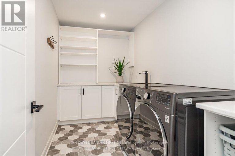 29606727/5758-fernbank-road/remainder-of-stittsville-area/ottawa/ontario/K2S1B6_24