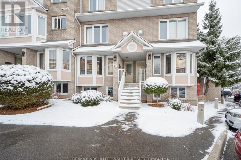 29220947/1673-locksley-lane/beaconwood/ottawa/ontario/K1J1B6_1