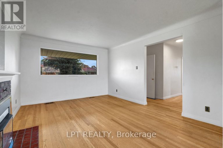 28994142/151-oakridge-boulevard/meadowlandscrestview/ottawa/ontario/K2G2V3_20
