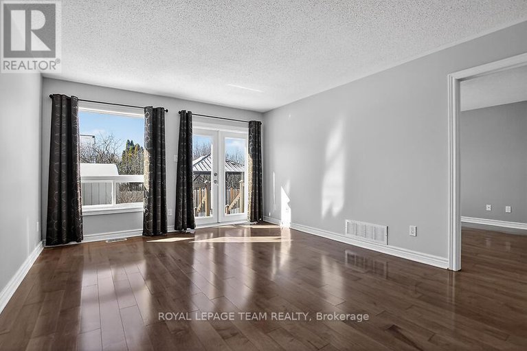 29376462/464-honeyborne-street/almonte/mississippi-mills/ontario/K0A1A0_16