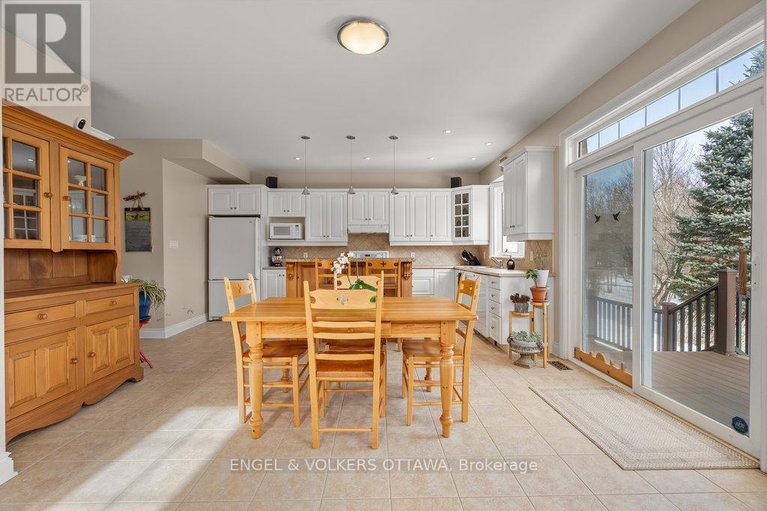 28054128/7-knotwood-court/stonebridge/ottawa/ontario/K2J5E5_10