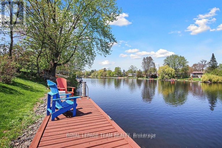 28487083/5591-manotick-main-street/manotick-village-manotick-estates/ottawa/ontario/K4M1A4_45
