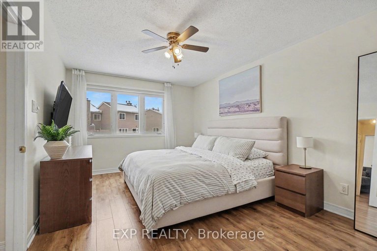 29399476/710-princess-louise-drive/fallingbrookridgemount/ottawa/ontario/K4A3G9_20