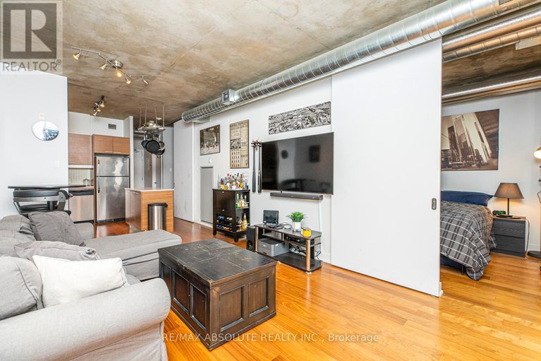 28443475/422-349-mcleod-street/ottawa-centre/ottawa/ontario/K2P0S1_11