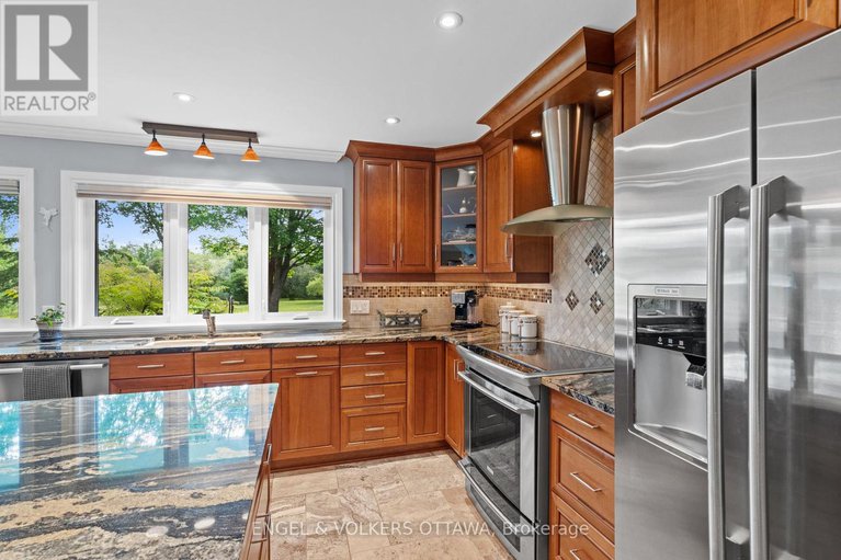 28485285/24-doris-avenue/blossom-parkkemp-parkfindlay-creek/ottawa/ontario/K1T3W8_11