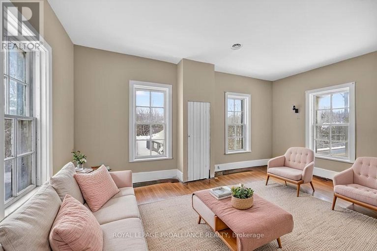 29478748/5-water-street/north-grenville-twp-kemptville-south/north-grenville/ontario/K0G1S0_26