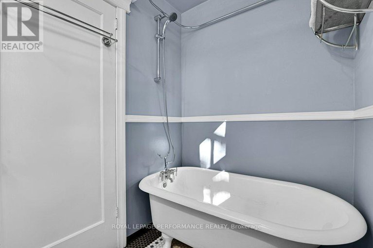 29045604/250-fourth-avenue/glebe/ottawa/ontario/K1S2M1_25