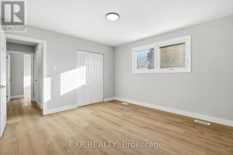 29533055/2158-fillmore-crescent/beacon-hill-north/ottawa/ontario/K1J6A4_19