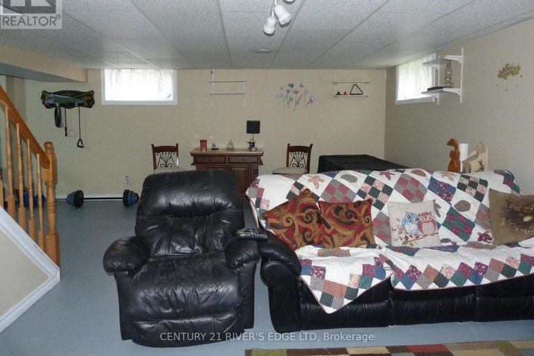 28033034/40-lori-lane/chesterville/north-dundas/ontario/K0C2H0_24