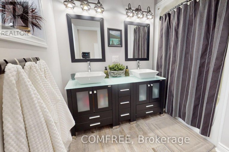 29132949/70-wilderness-way/stittsville-north/ottawa/ontario/K2S2E3_19