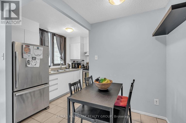 28552733/202-200-bay-street/ottawa-centre/ottawa/ontario/K1R7W8_9