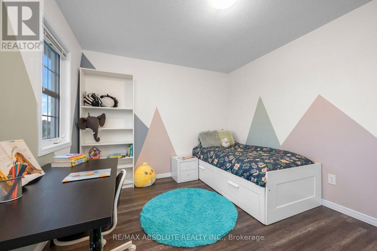 28578833/302-haliburton-heights/emerald-meadowstrailwest/ottawa/ontario/K2S1S3_41