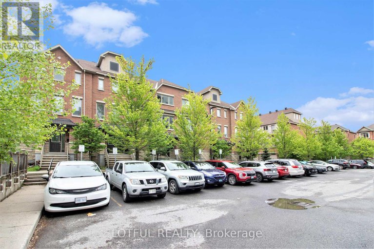 28406449/122-matador-private/carson-meadows/ottawa/ontario/K1K2V7_28