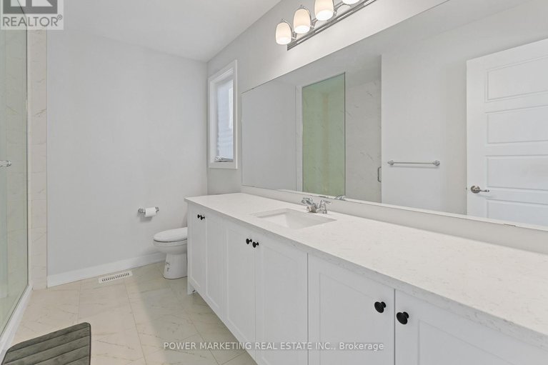 29190311/1017-curraglass-walk/stittsville-north/ottawa/ontario/K2S3A6_18