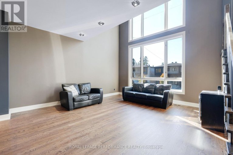 29119540/805-kingsmere-avenue/mckellar-heightsglabar-park/ottawa/ontario/K2A3J8_4