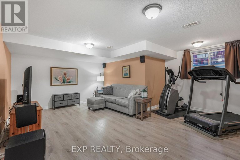 29614404/342-grammond-circle/avalon-west/ottawa/ontario/K4A0W8_22