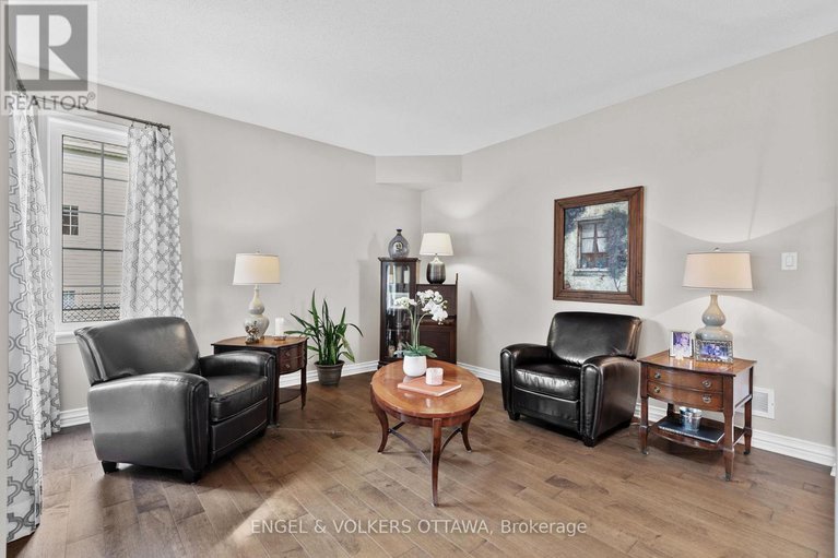 28547141/94-riverstone-drive/stonebridge/ottawa/ontario/K2J5E3_7