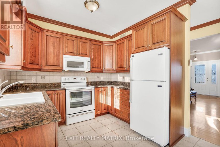 27814681/1854-principale-street/east-hawkesbury/ontario/K0B1A0_16