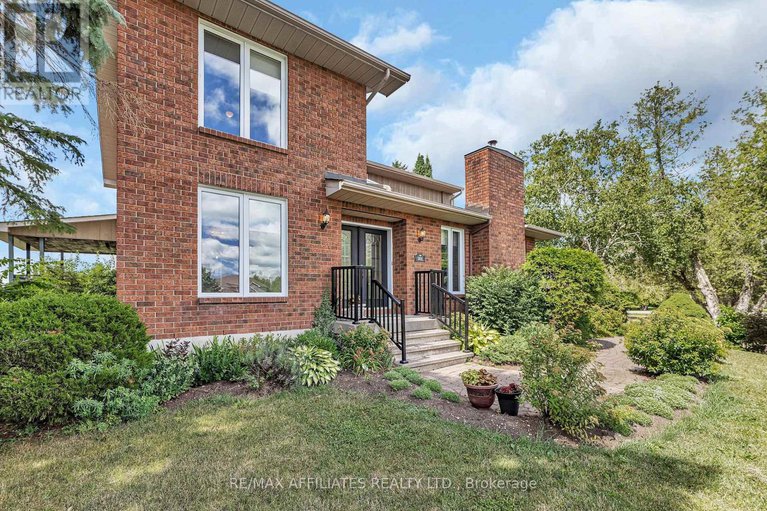 28655117/101-carterfarm-crescent/huntley-ward-south-west/ottawa/ontario/K0A1L0_6