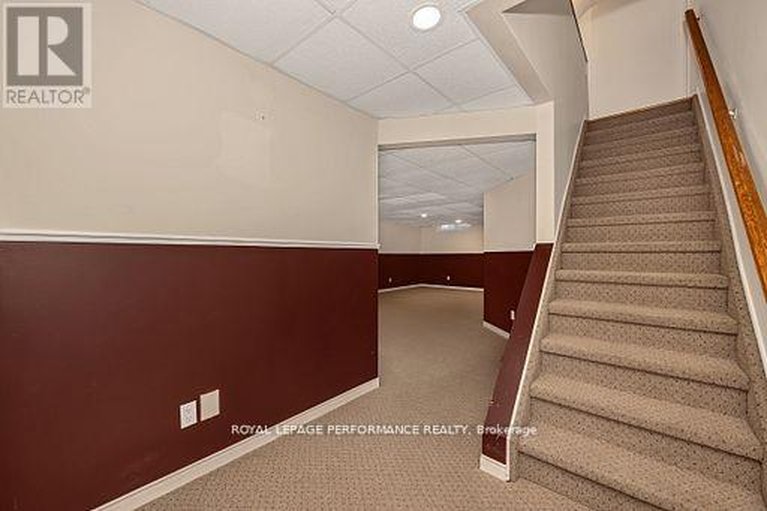 29657437/2023-rolling-brook-drive/orleans-village/ottawa/ontario/K1W1C9_30
